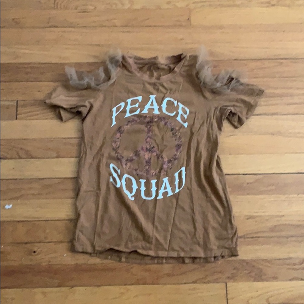 A short sleeve cold shoulder